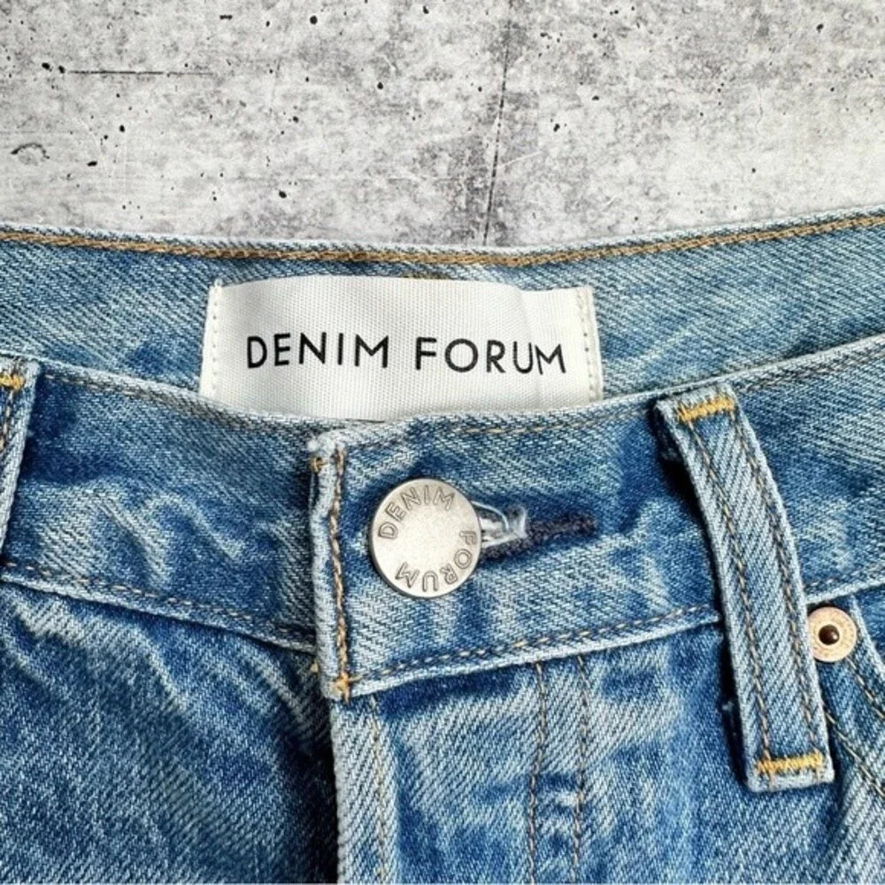 Denim Forum The Ex Boyfriend Distressed Denim Short Size 24
